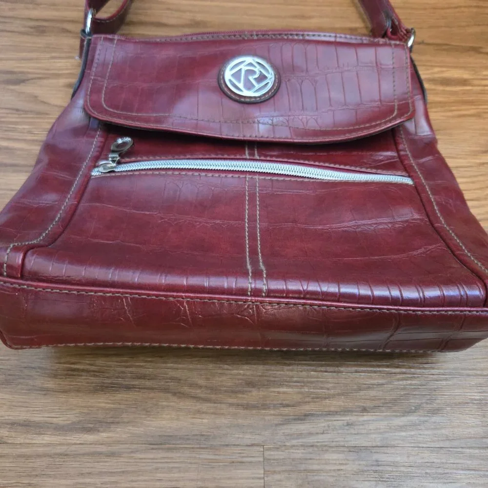 Relic dark red crossbody purse - Picture 11 of 14